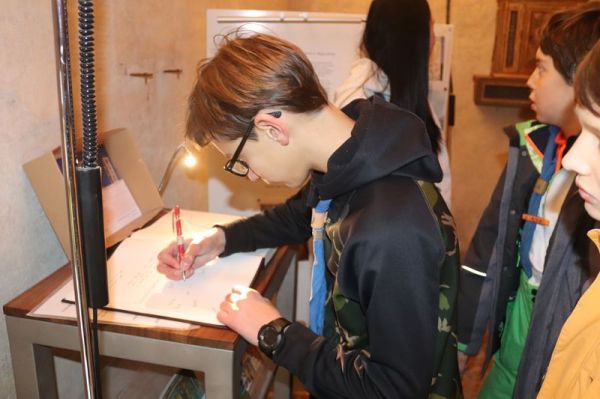 Clicca per vedere l'immagine alla massima grandezza