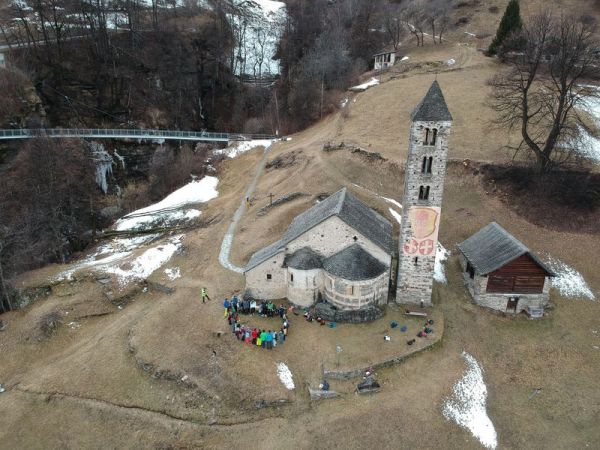 Clicca per vedere l'immagine alla massima grandezza