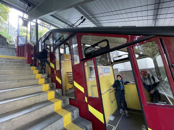 Clicca per vedere l'immagine alla massima grandezza