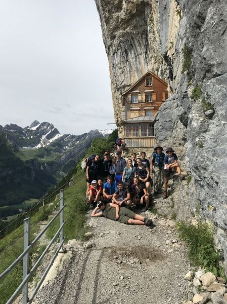 Clicca per vedere l'immagine alla massima grandezza
