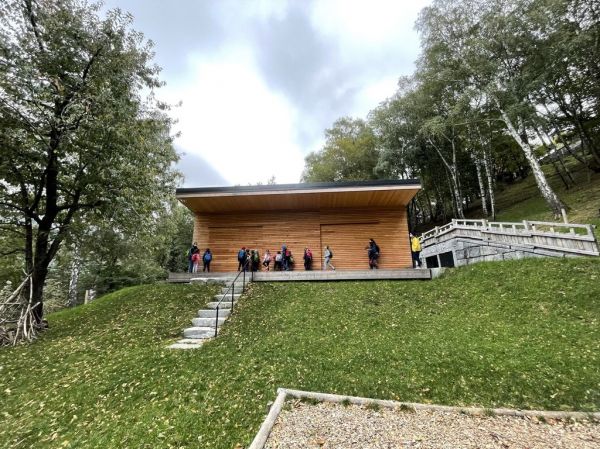 Clicca per vedere l'immagine alla massima grandezza