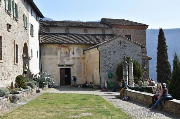 Clicca per vedere l'immagine alla massima grandezza