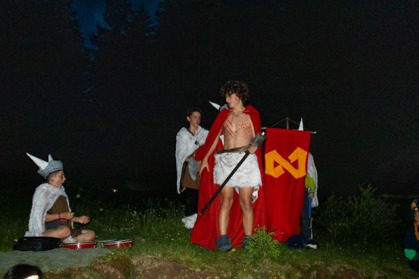 Clicca per vedere l'immagine alla massima grandezza