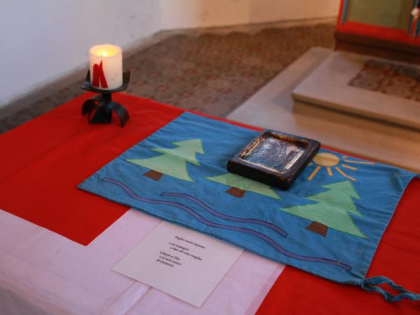 Clicca per vedere l'immagine alla massima grandezza