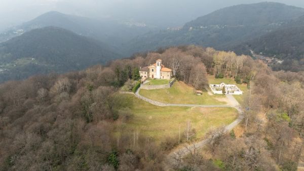 Clicca per vedere l'immagine alla massima grandezza