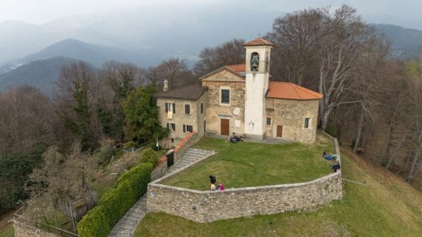Clicca per vedere l'immagine alla massima grandezza