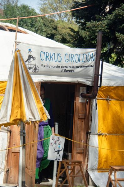 Clicca per vedere l'immagine alla massima grandezza