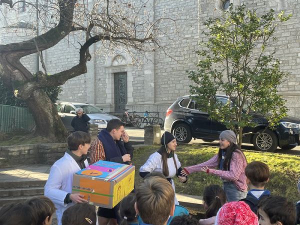 Clicca per vedere l'immagine alla massima grandezza