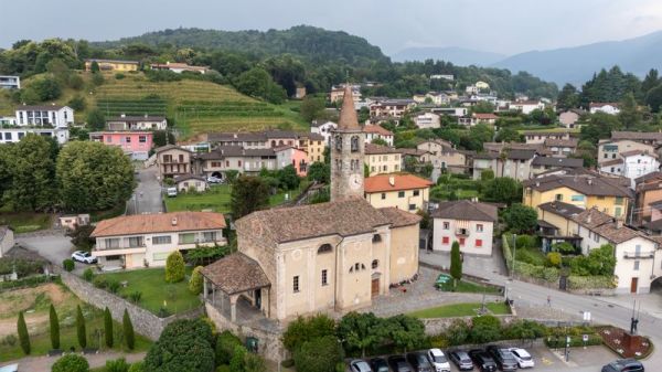 Clicca per vedere l'immagine alla massima grandezza