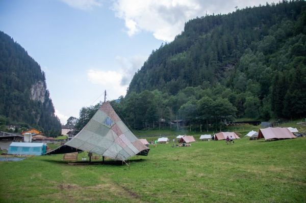 Clicca per vedere l'immagine alla massima grandezza