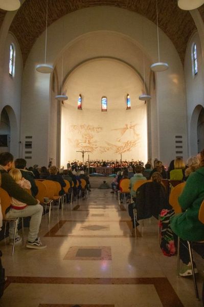 Clicca per vedere l'immagine alla massima grandezza