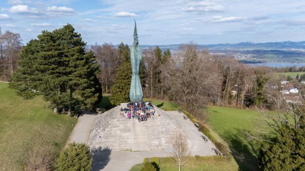 Clicca per vedere l'immagine alla massima grandezza