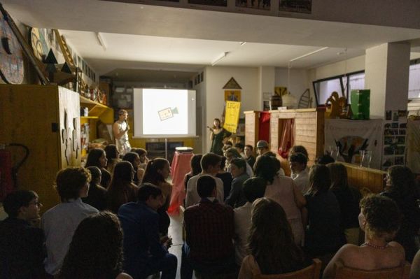 Clicca per vedere l'immagine alla massima grandezza
